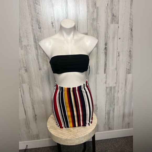 Two piece set - Picture 1 of 5